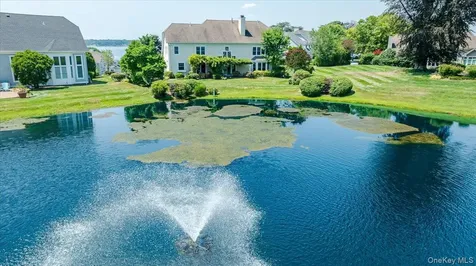 53 Pembroke Drive Glen Cove NY 11542