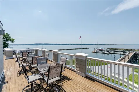 53 Pembroke Drive Glen Cove NY 11542