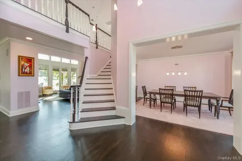53 Pembroke Drive Glen Cove NY 11542