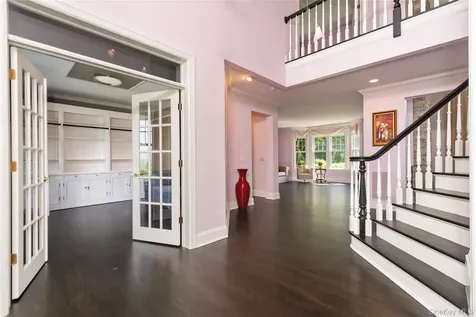 53 Pembroke Drive Glen Cove NY 11542