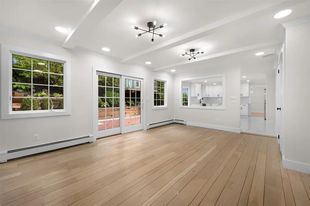 7 Windmill Court Smithtown NY 11787