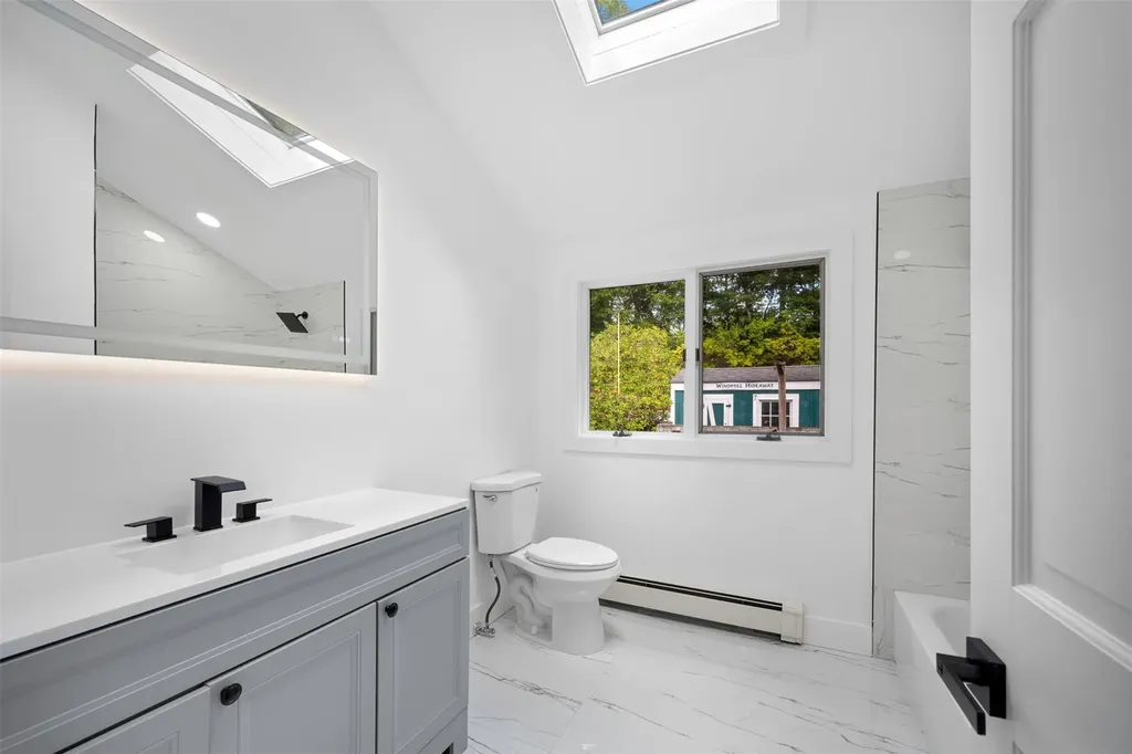 7 Windmill Court Smithtown NY 11787