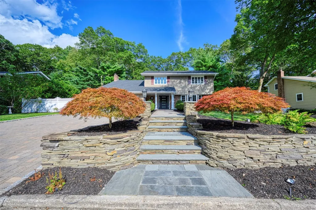 7 Windmill Court Smithtown NY 11787