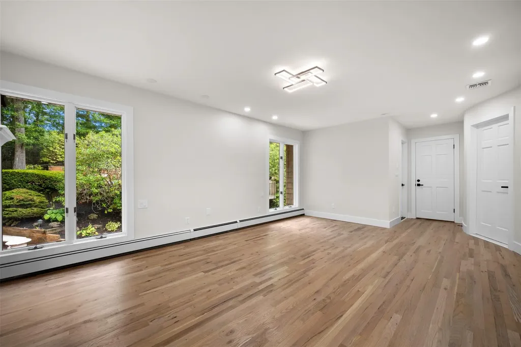 7 Windmill Court Smithtown NY 11787