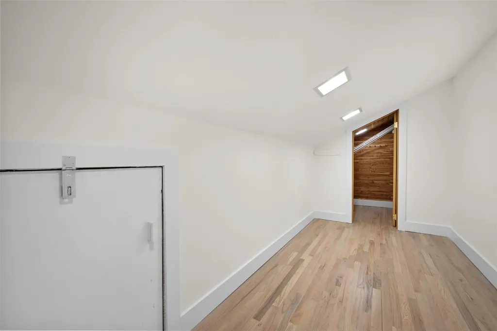 7 Windmill Court Smithtown NY 11787