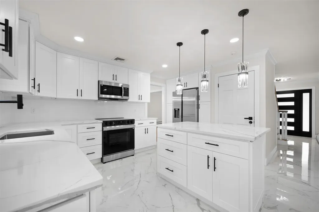 7 Windmill Court Smithtown NY 11787