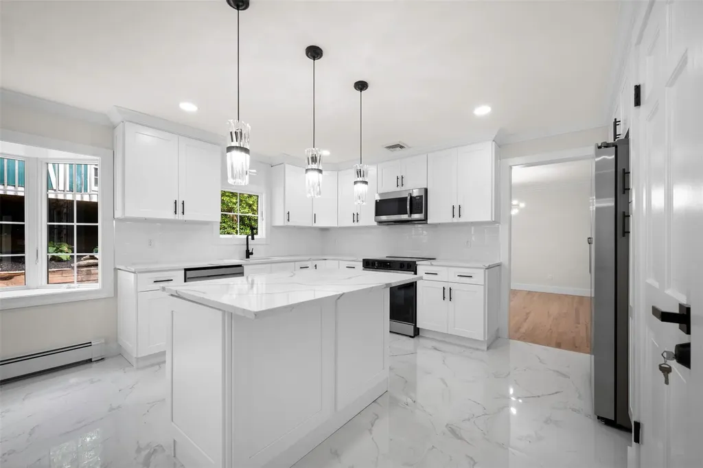 7 Windmill Court Smithtown NY 11787