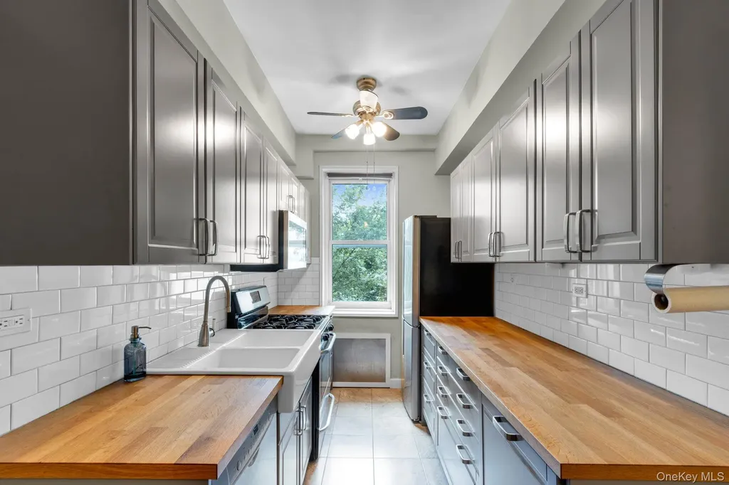 2465 Palisade Avenue Bronx NY 10463