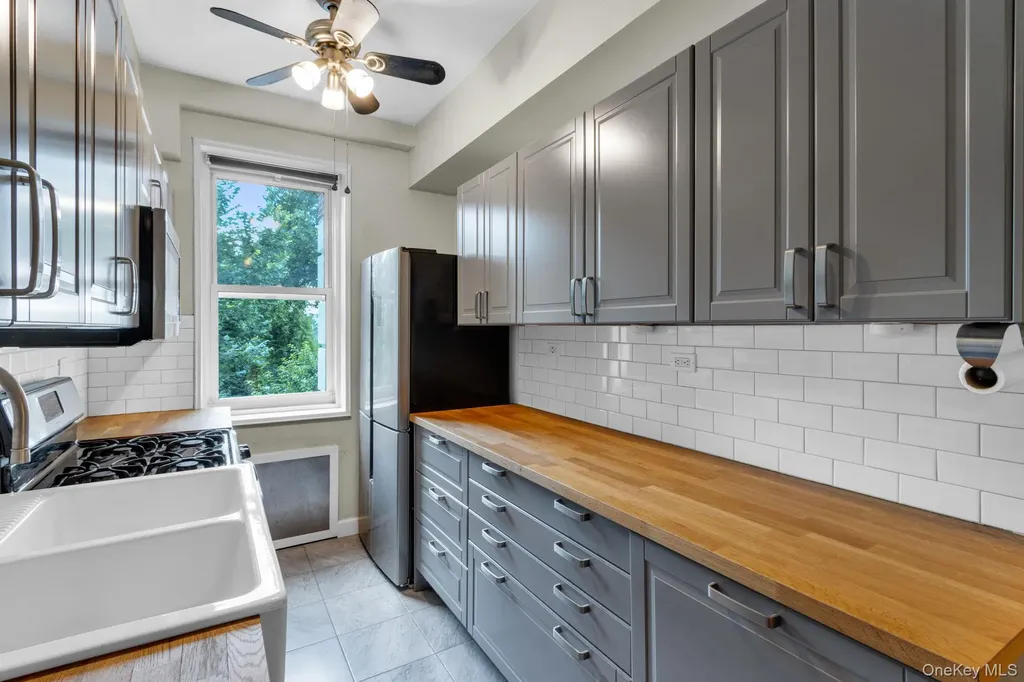 2465 Palisade Avenue Bronx NY 10463