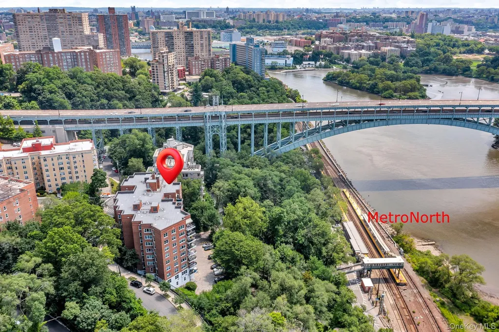 2465 Palisade Avenue Bronx NY 10463