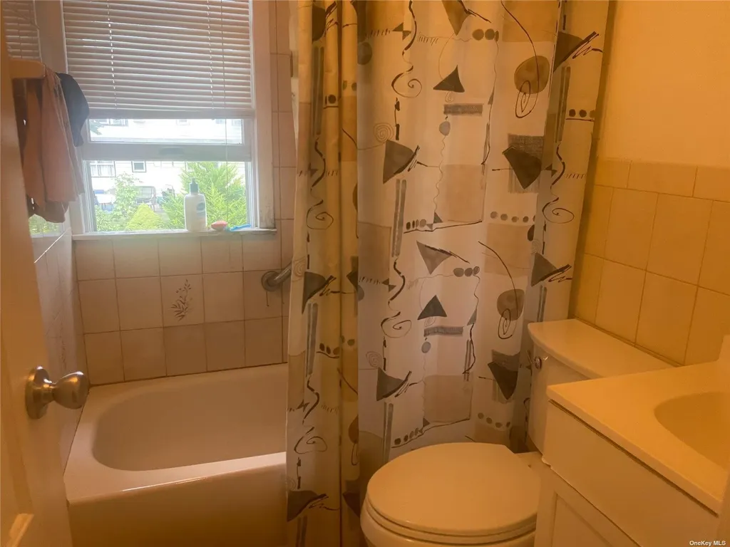 26 Virginia Avenue Plainview NY 11803