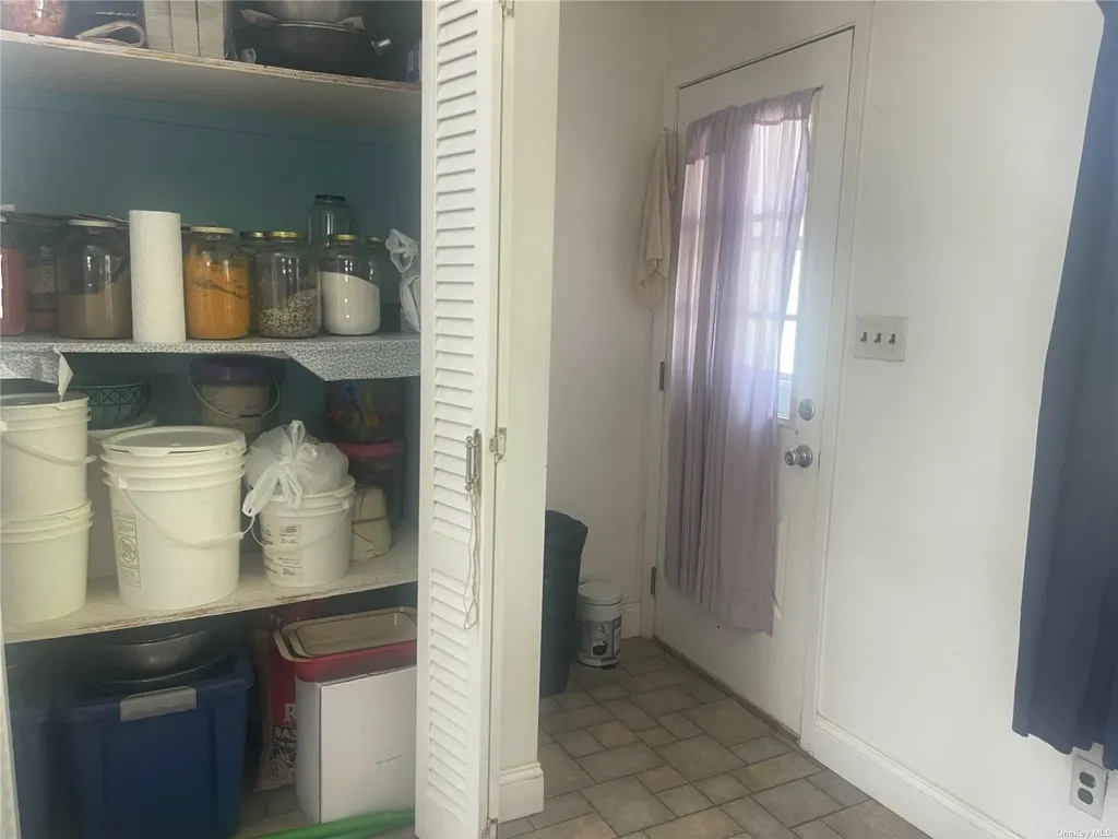 26 Virginia Avenue Plainview NY 11803