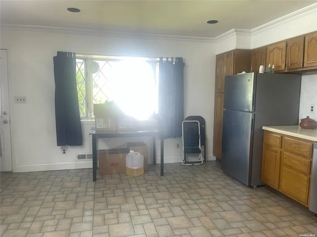 26 Virginia Avenue Plainview NY 11803