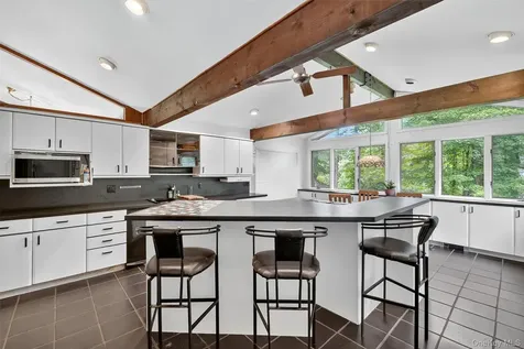 4 Cedar Hill Road Bedford NY 10506