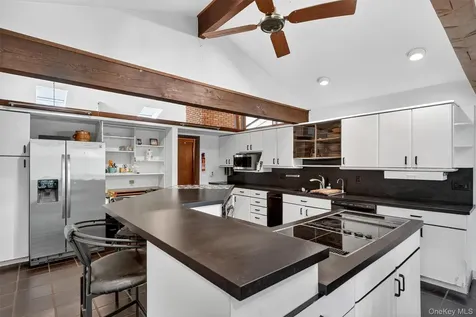 4 Cedar Hill Road Bedford NY 10506