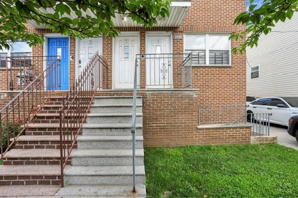 2920 Ely Avenue Bronx NY 10469