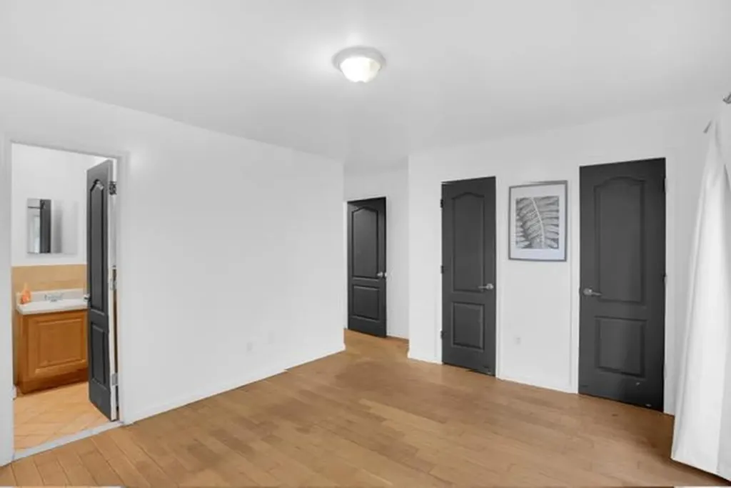 2920 Ely Avenue Bronx NY 10469