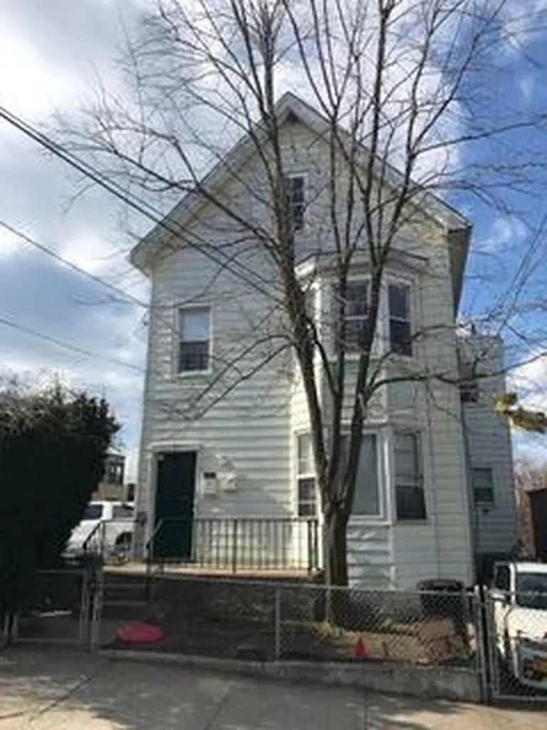 77 William Street Yonkers NY 10701
