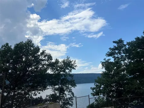709 Warburton Avenue Yonkers NY 10701