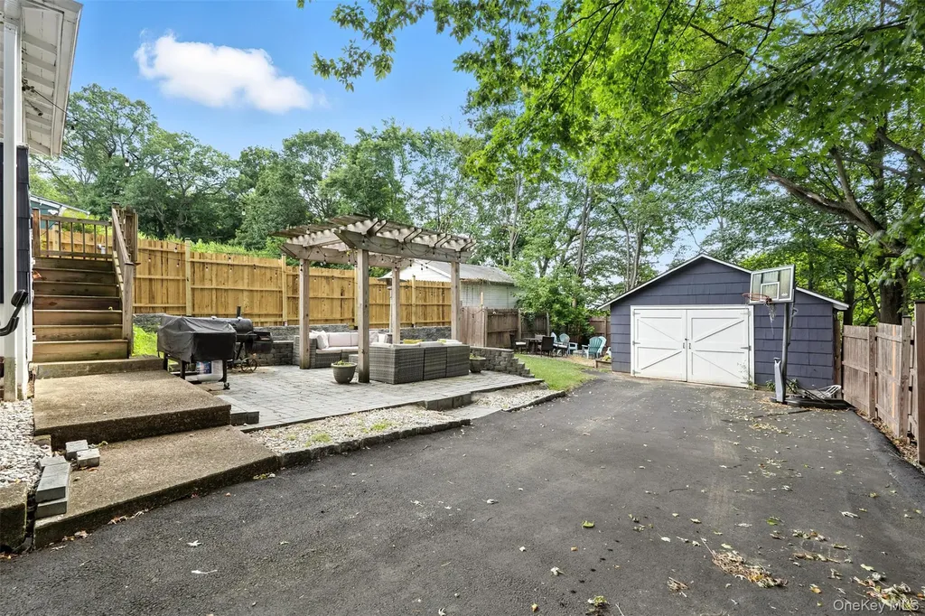 8 W Broadway Nyack NY 10960