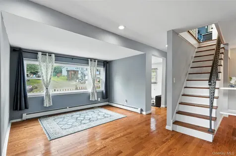 8 W Broadway Nyack NY 10960