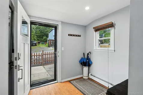 8 W Broadway Nyack NY 10960