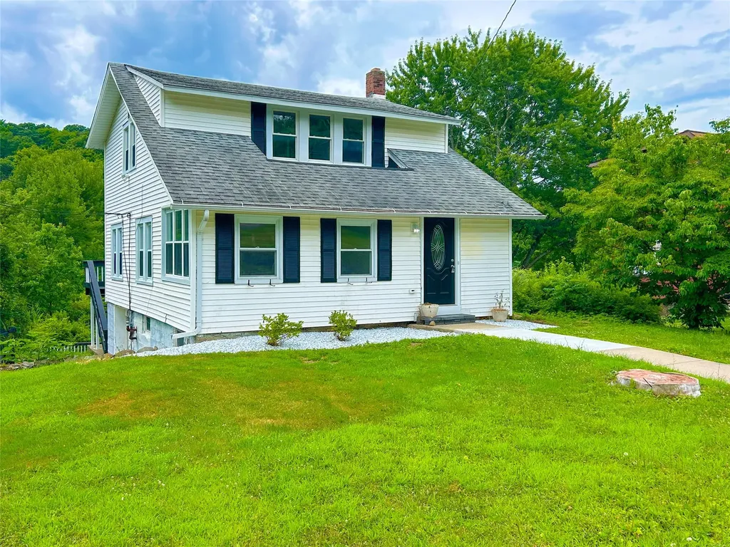 121 North Road Highland NY 12528