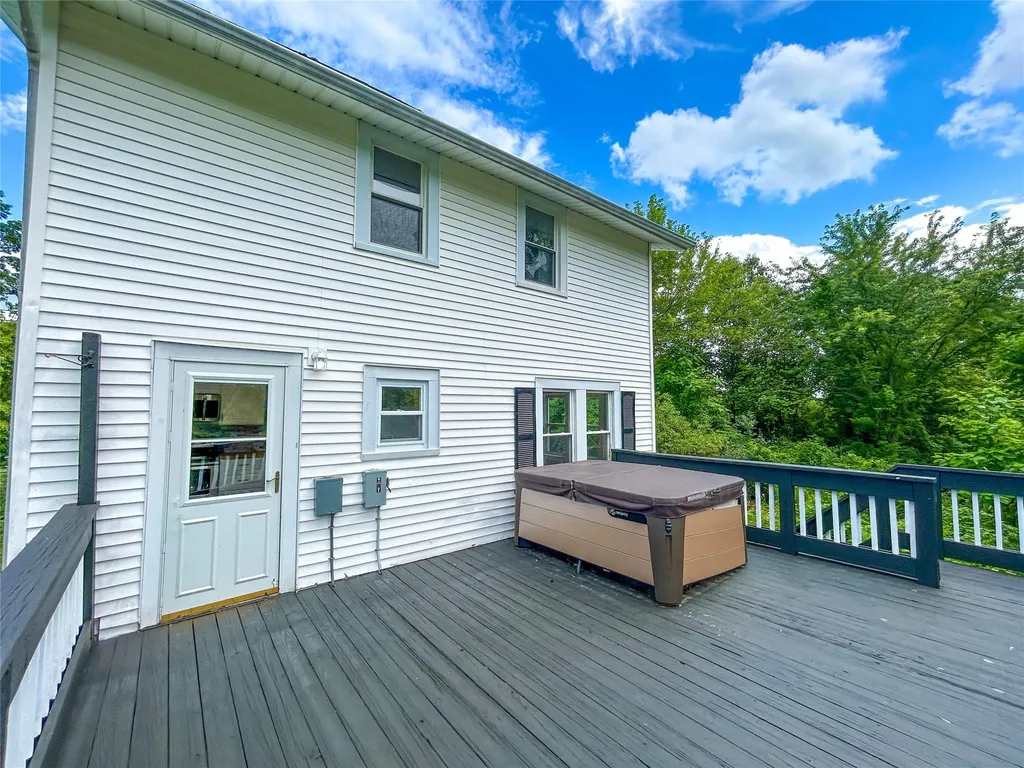121 North Road Highland NY 12528