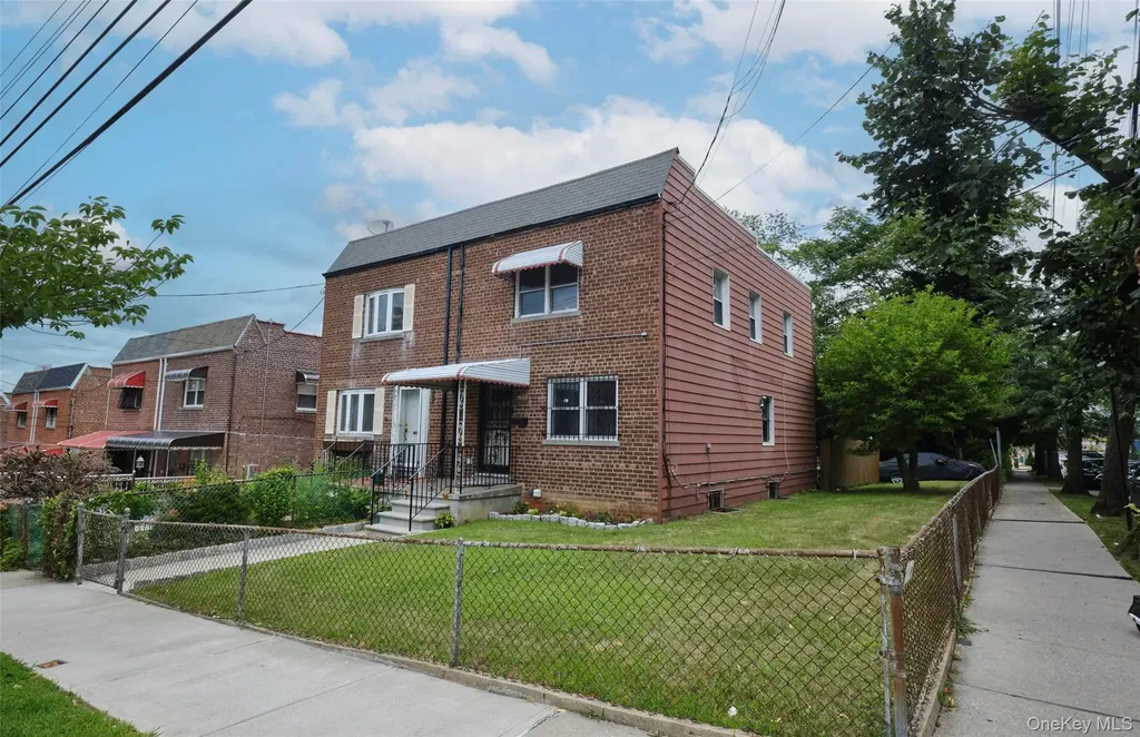 3000 Radcliff Avenue Bronx NY 10469