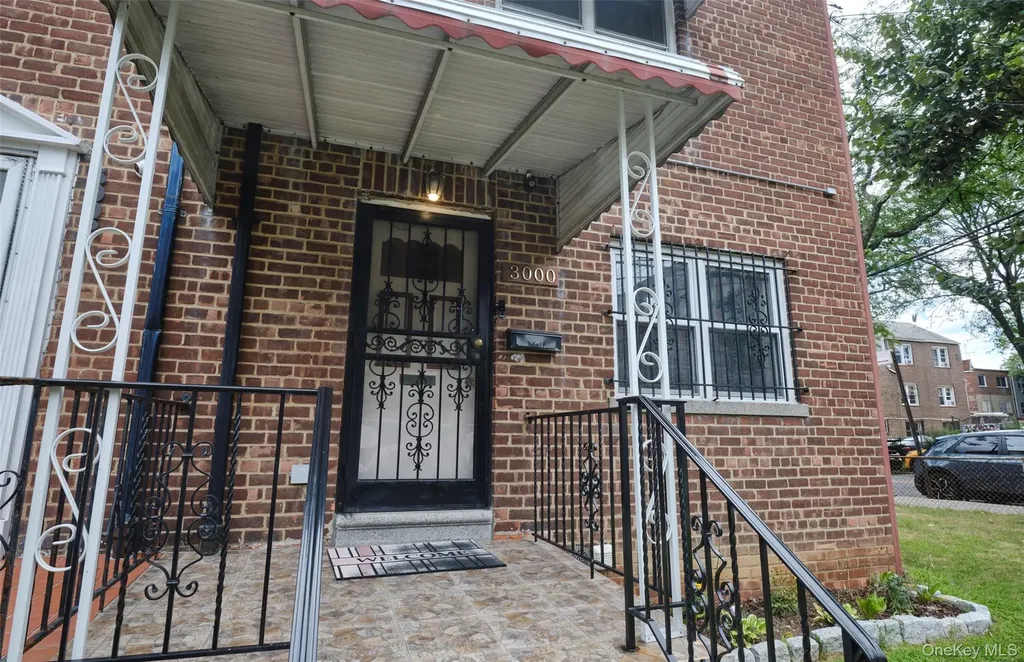 3000 Radcliff Avenue Bronx NY 10469