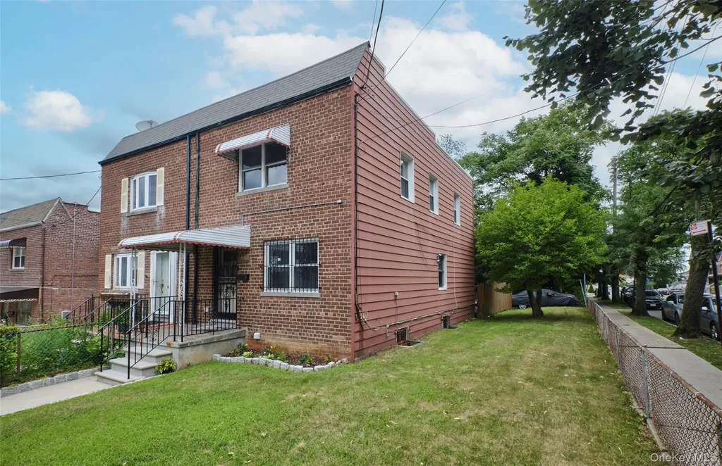 3000 Radcliff Avenue Bronx NY 10469