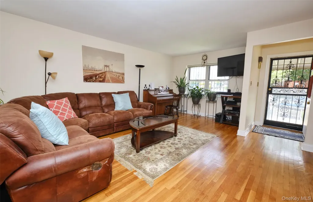 3000 Radcliff Avenue Bronx NY 10469