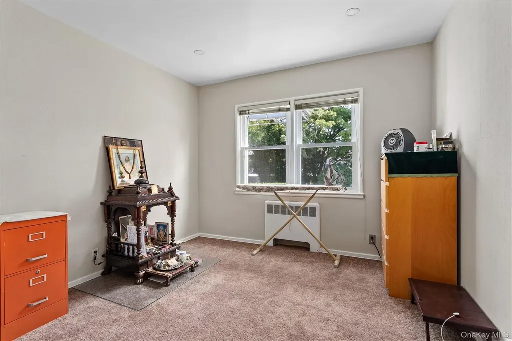 89 Parkview Place Malverne NY 11565