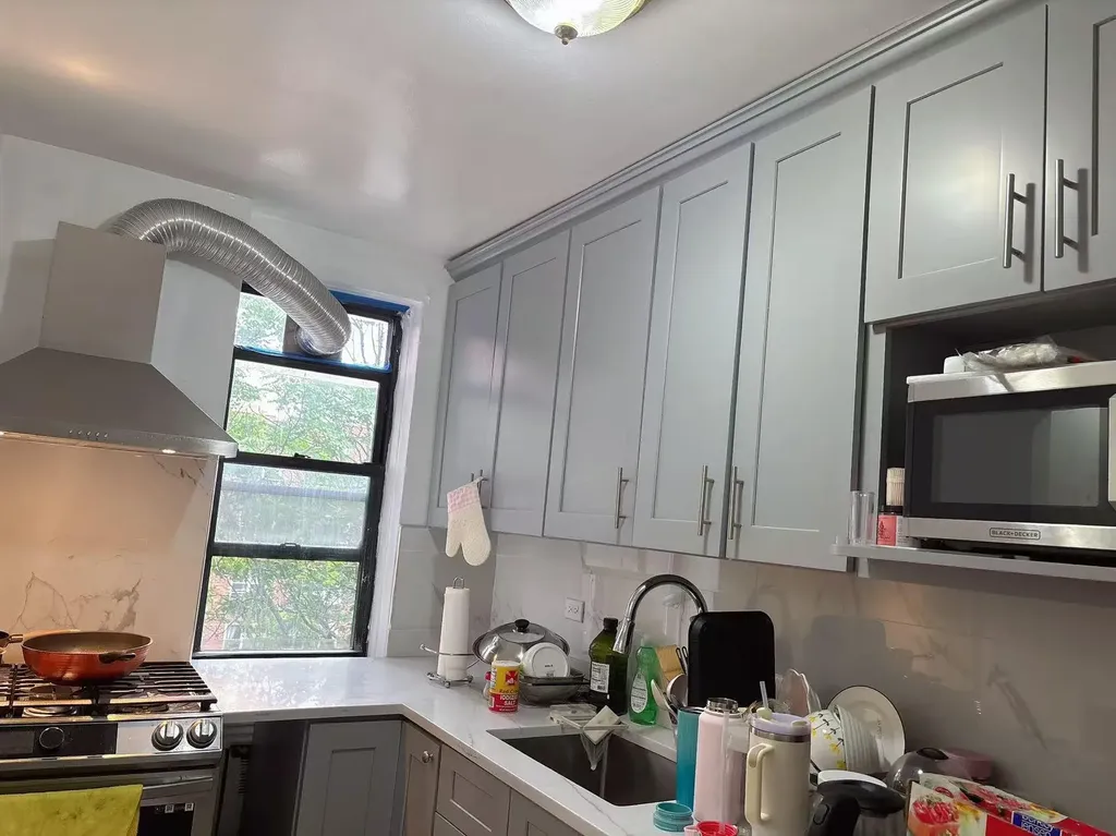 14444 38th Avenue Flushing NY 11354