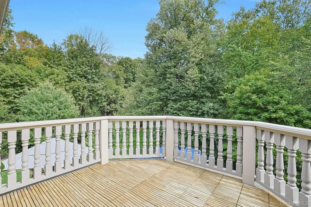 27 Dearman Close Irvington NY 10533
