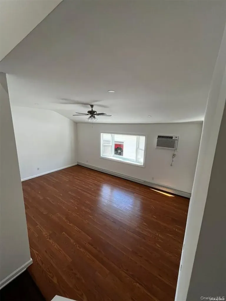 61 Andover Drive Deer Park NY 11729