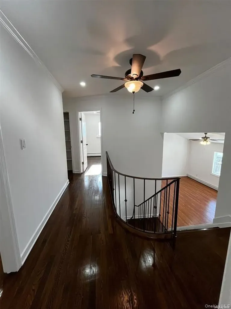 61 Andover Drive Deer Park NY 11729
