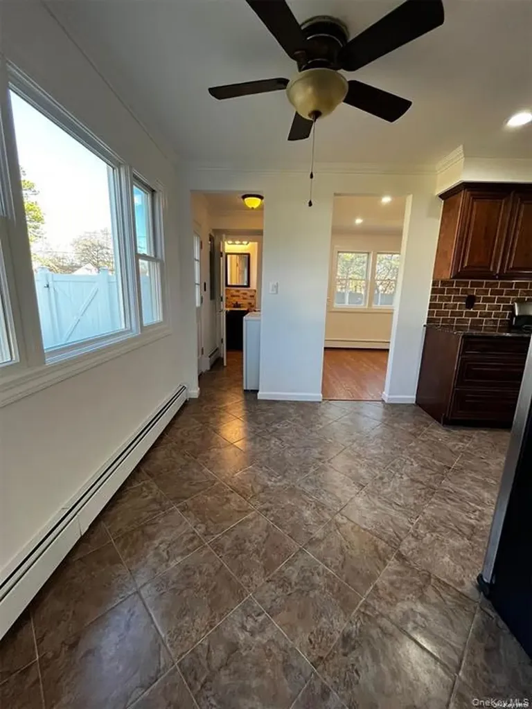 61 Andover Drive Deer Park NY 11729