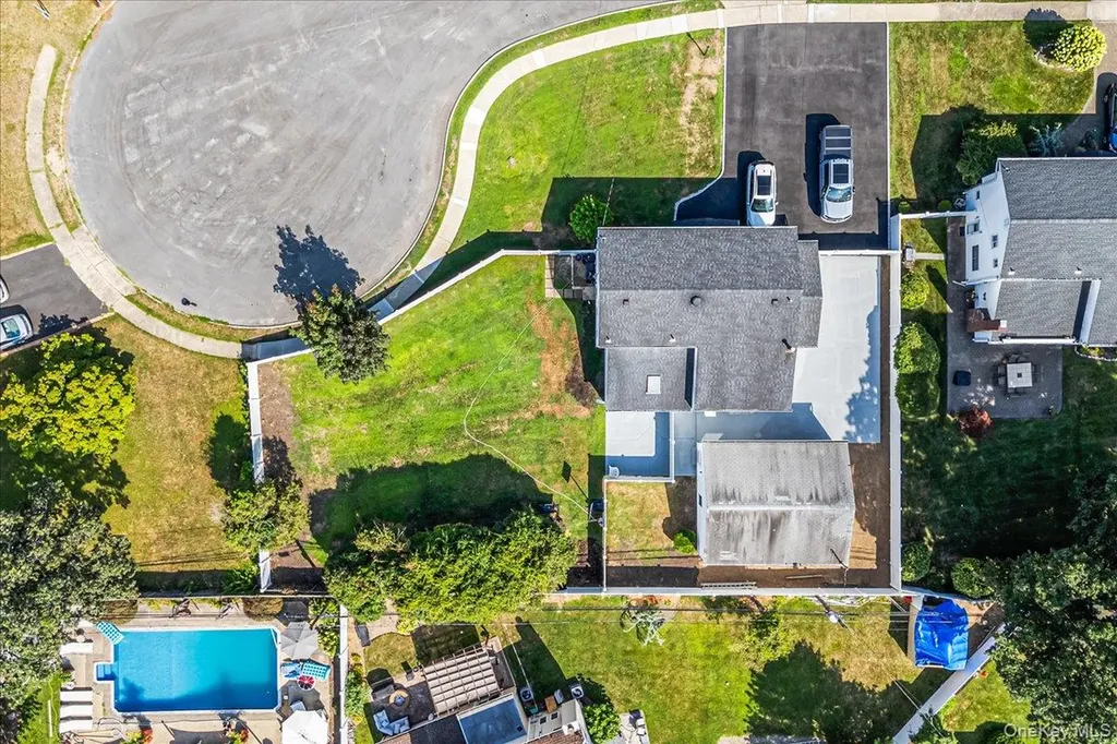 61 Andover Drive Deer Park NY 11729