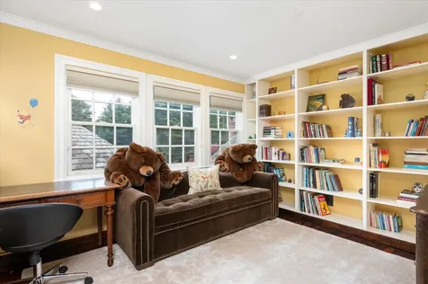 4 Clock Tower Lane Old Westbury NY 11568