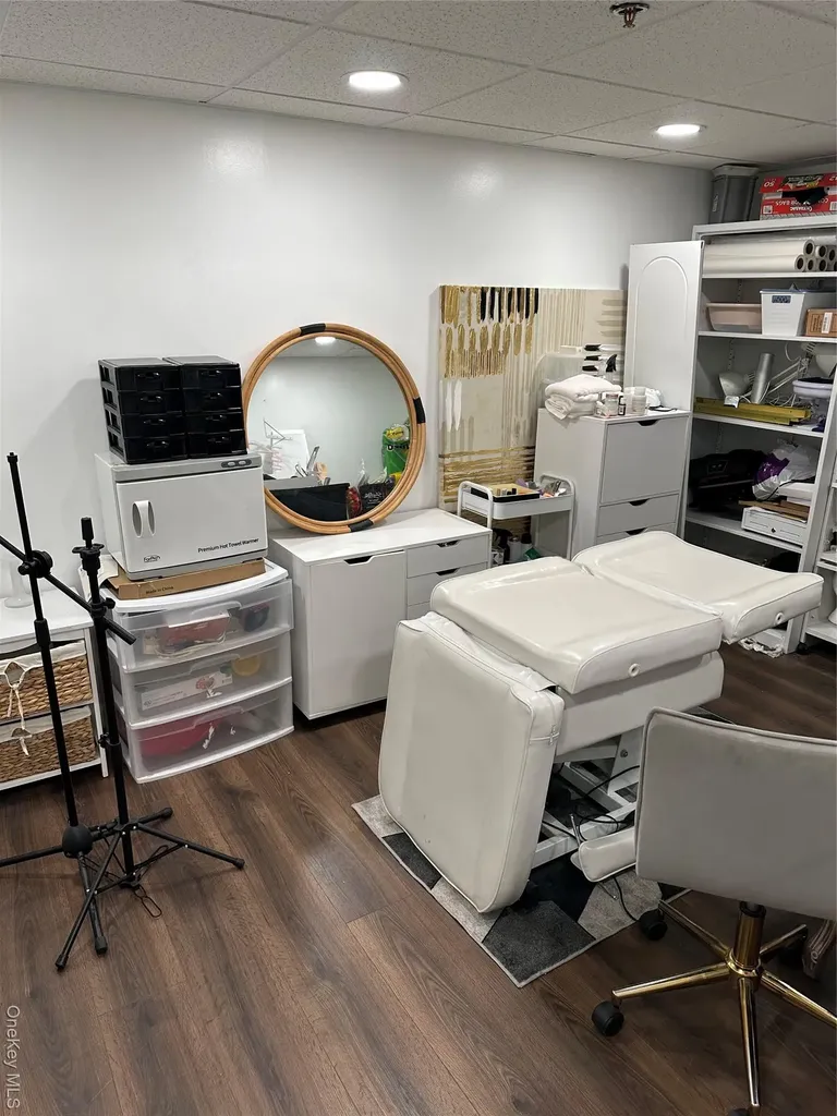 68-40 Main Street Flushing NY 11367