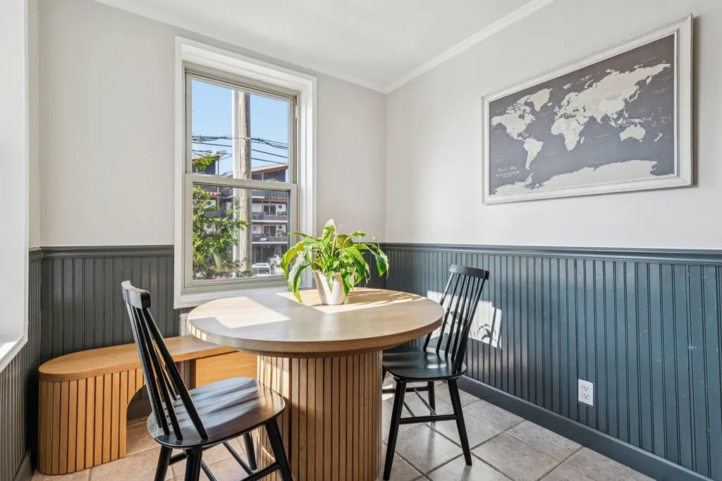560 W Broadway Long Beach NY 11561