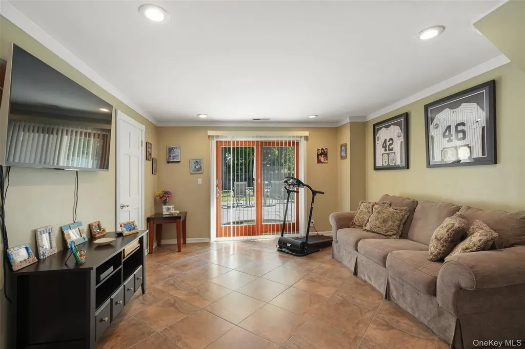 85 Vernon Drive Scarsdale NY 10583