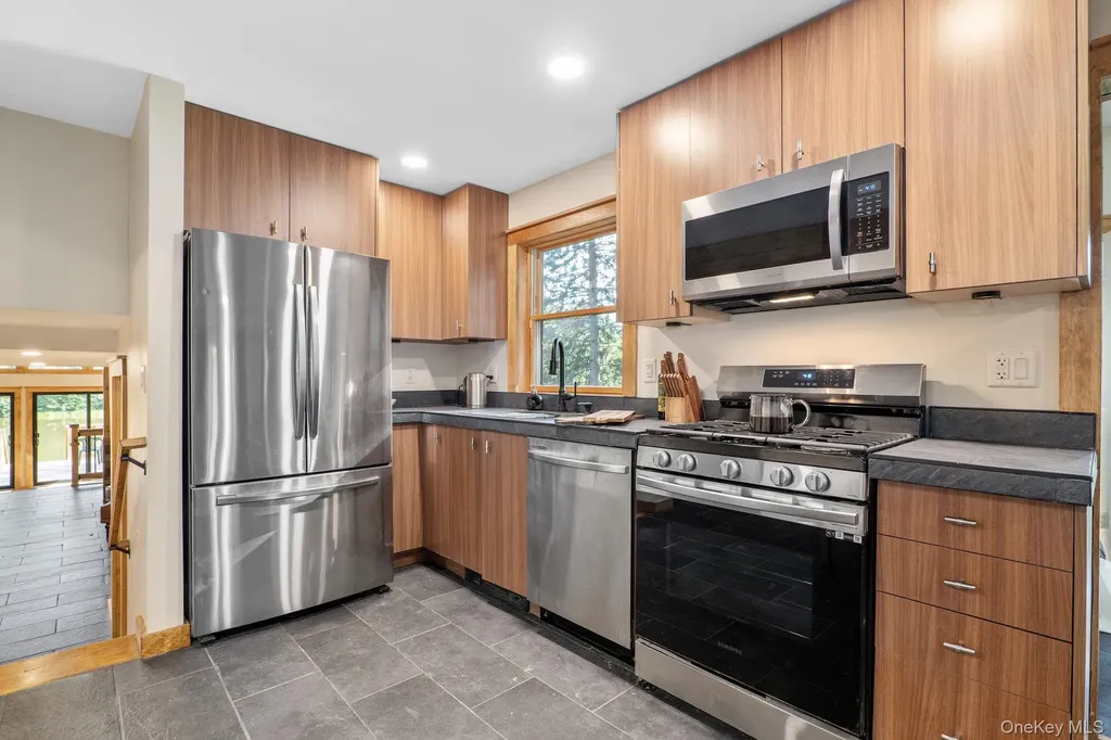 106 Earles Lane Gilboa NY 12076
