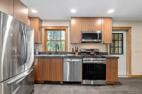 106 Earles Lane Gilboa NY 12076