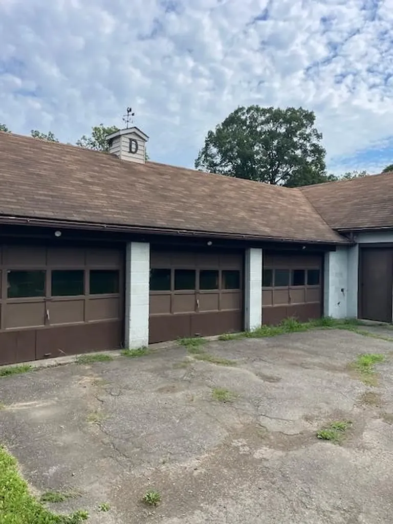 100 Decker Road Wallkill NY 12589