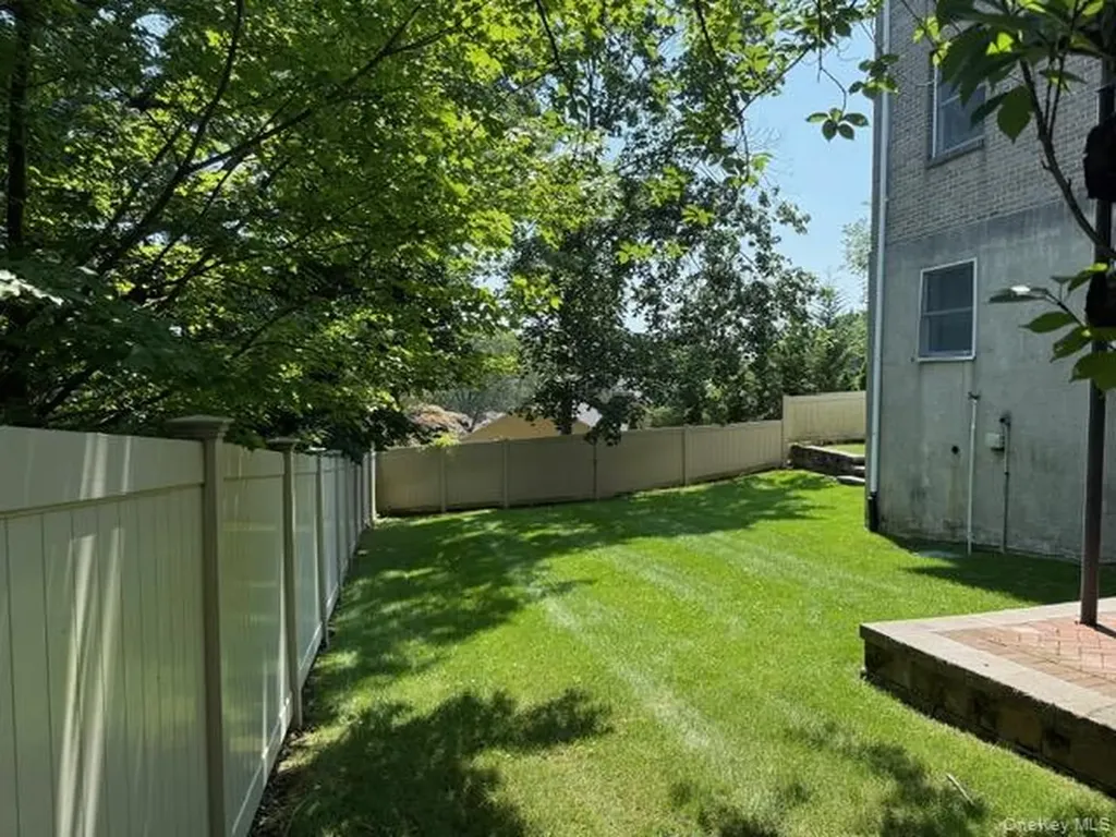 433 New Rochelle Road Bronxville NY 10708