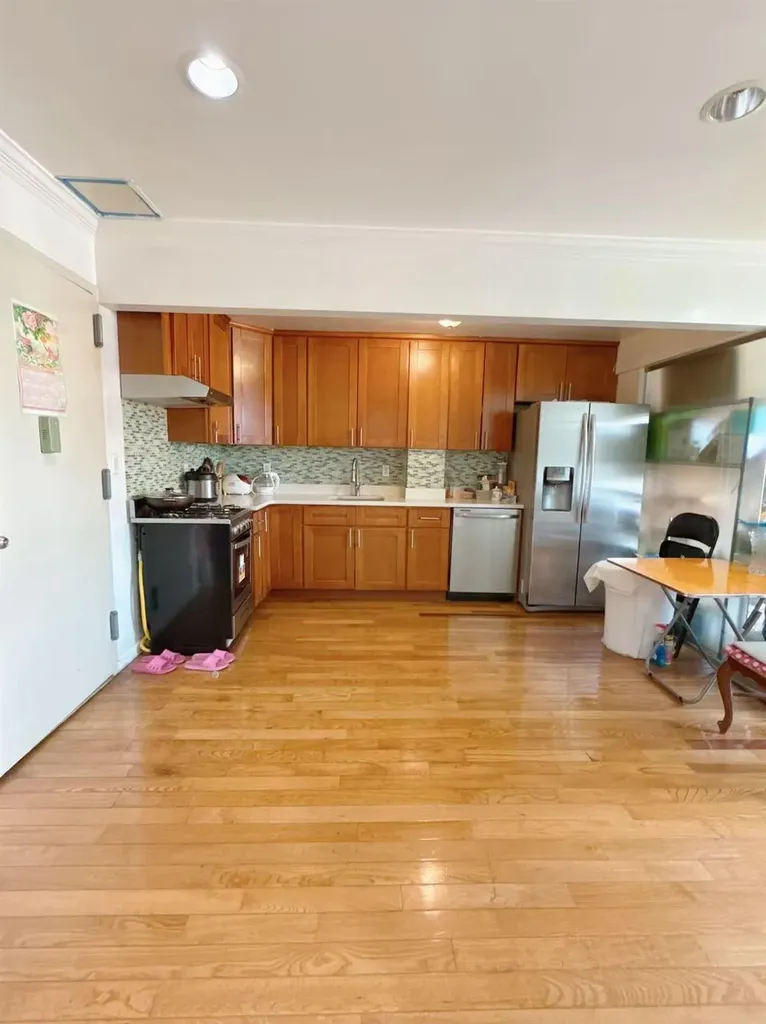 149-06 Northern Boulevard Flushing NY 11354