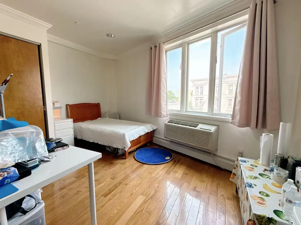 149-06 Northern Boulevard Flushing NY 11354