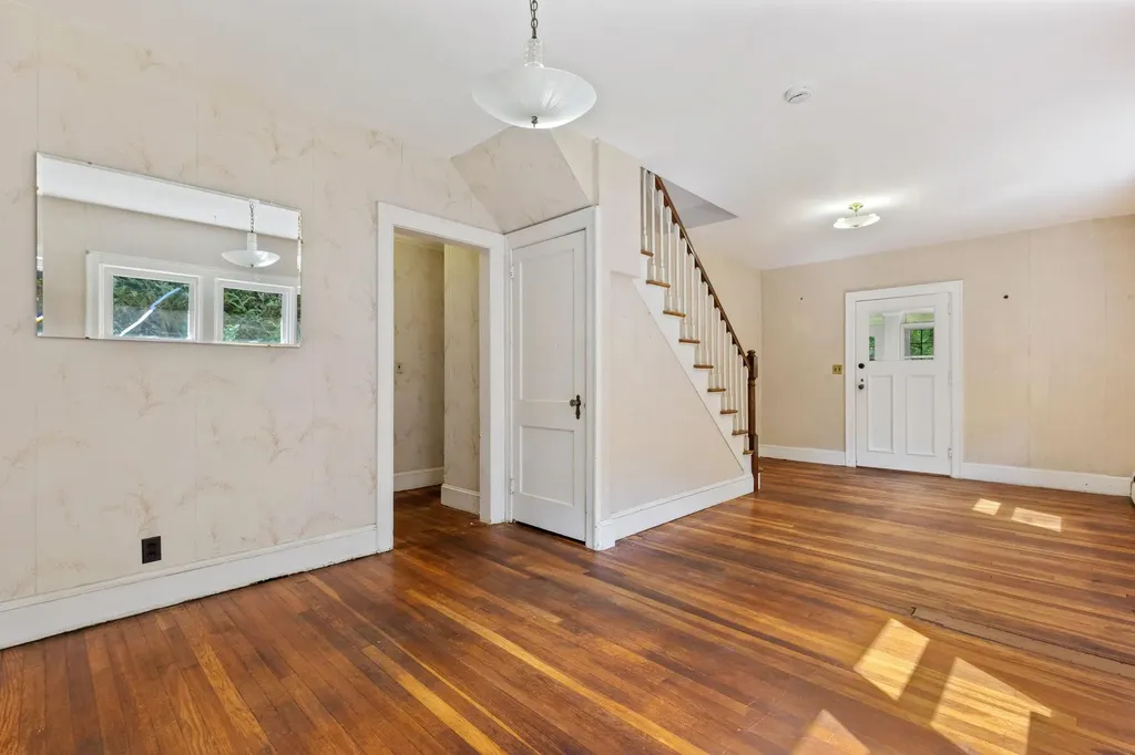 98 Westlake Drive Valhalla NY 10595